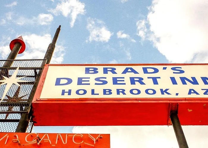Brad's Desert Motel