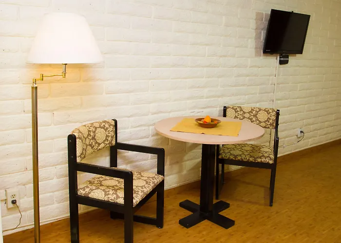 Brad's Desert Motel 4*